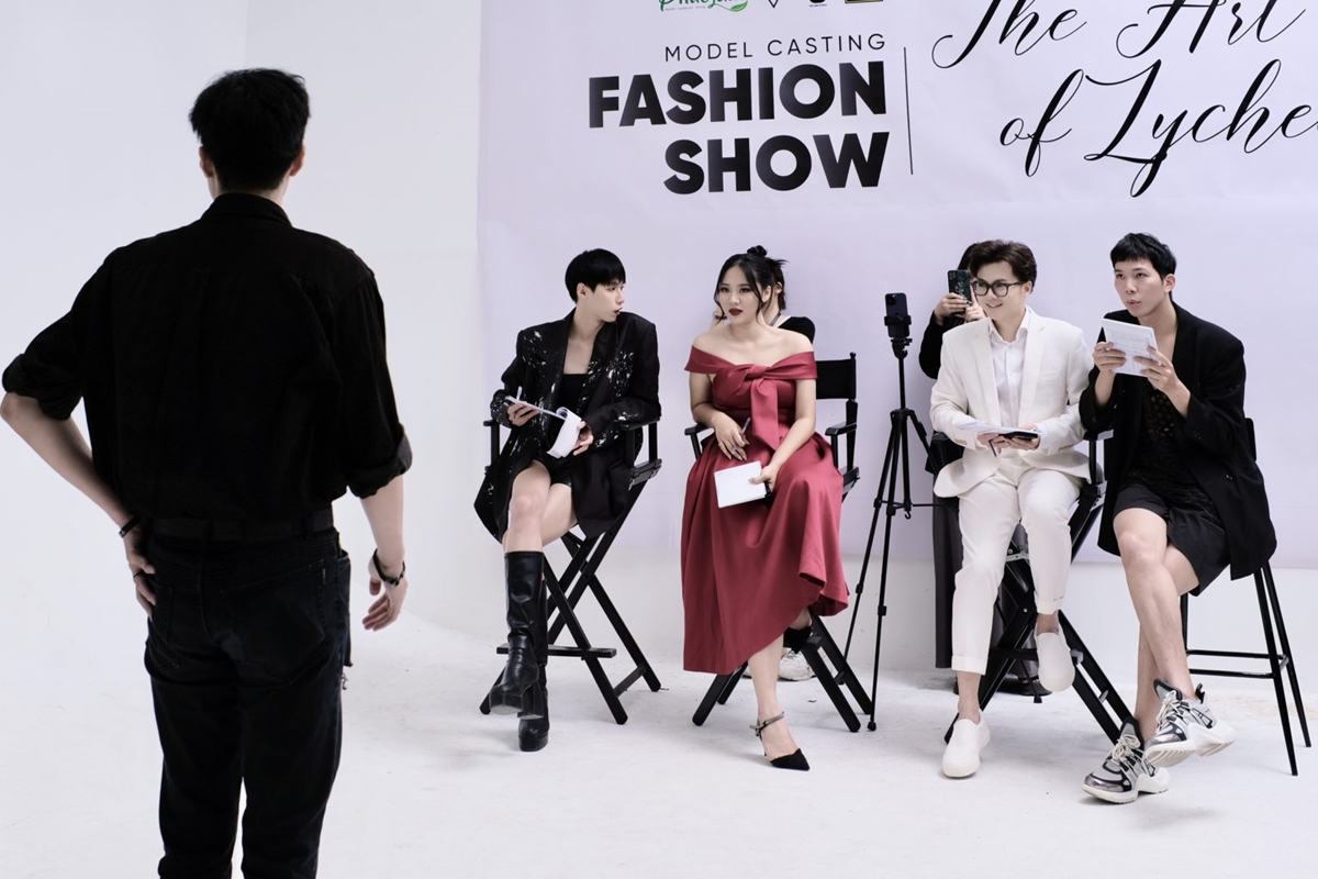 Ấn tượng trước thềm Fashion Show lớn nhất Việt Nam lấy cảm hứng từ vải thiều