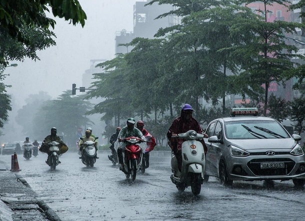 Dự báo thời tiết ngày 31 7 Bắc Bộ mưa dông vài nơi, Trung Bộ nắng nóng