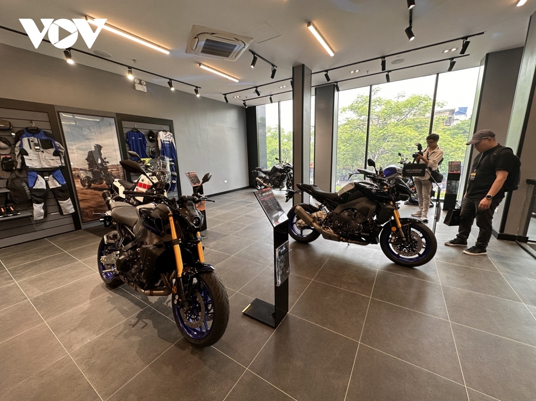 Yamaha khai trương showroom xe phân khối lớn đầu tiên tại Hà Nội