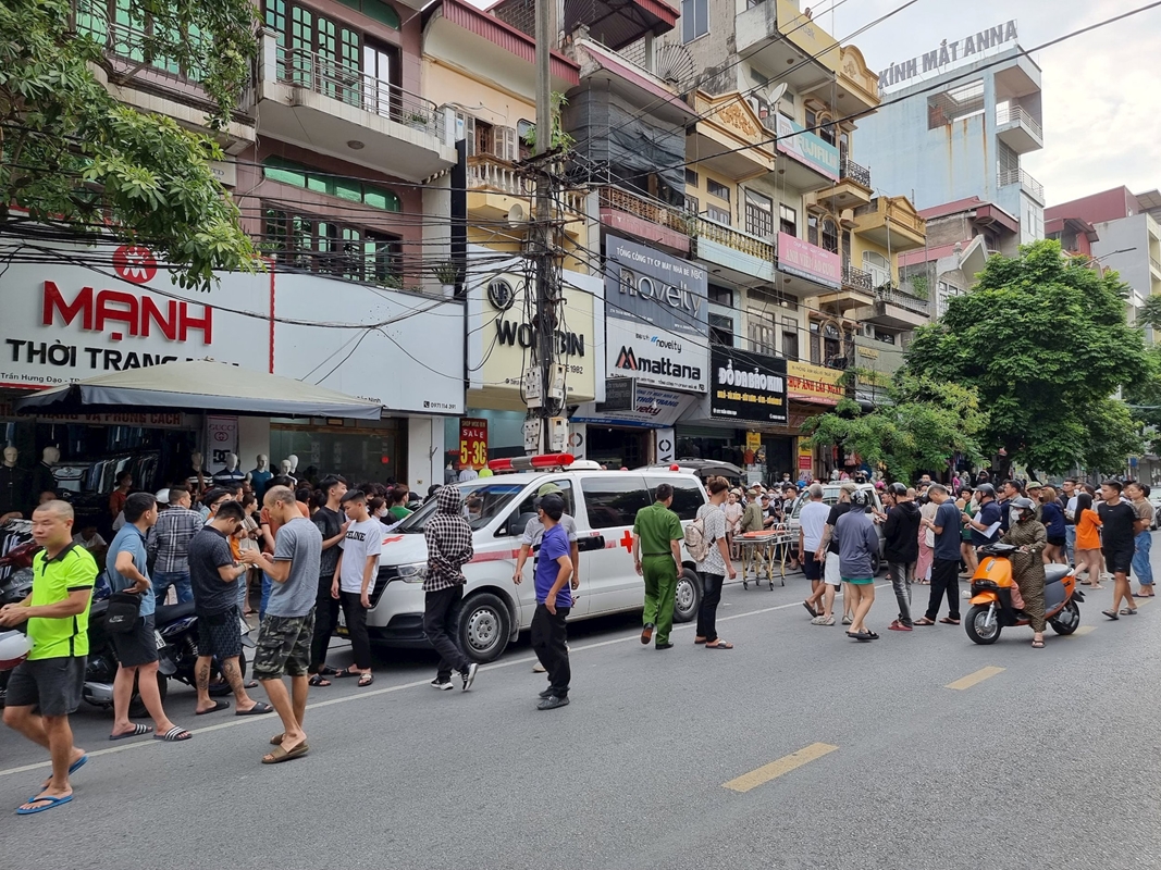 Truy bắt nghi phạm sát hại cô gái tại cửa hàng quần áo ở Bắc Ninh