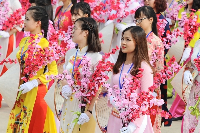 Chúc mừng ngày Phụ nữ Việt Nam 20 10