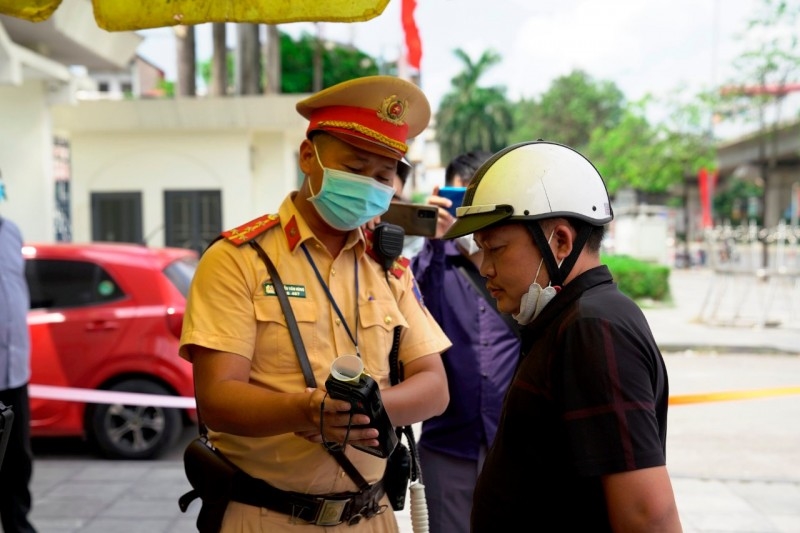 Lo ngại ăn trái cây, uống siro bị xử phạt vi phạm nồng độ cồn Cục Cảnh sát giao thông nói gì