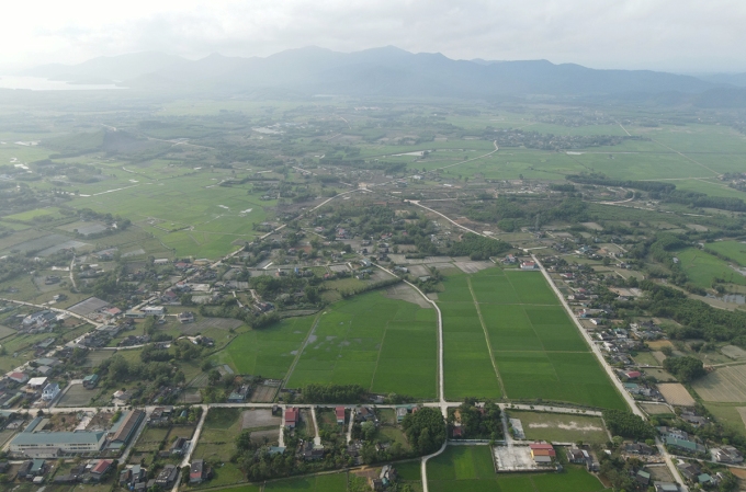 Hàng trăm người truy lùng hai tù nhân vượt ngục