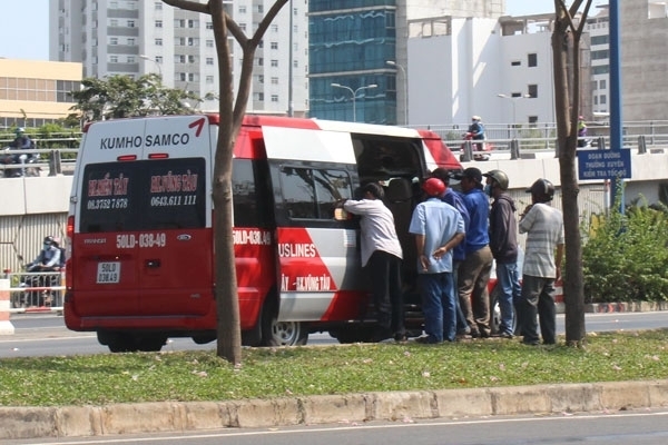 TP HCM Kiên quyết xử lý nghiêm dứt điểm nạn xe dù bến cóc