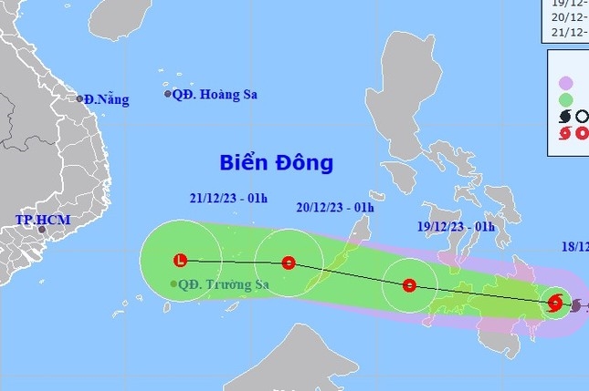 Bão Jelawat di chuyển rất nhanh, hôm nay vào Biển Đông