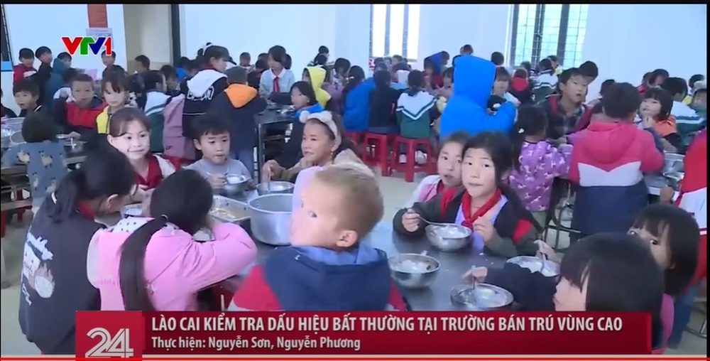 Vụ học sinh ăn mì tôm chan cơm  Trò nói chưa no, thầy bảo ăn tiếp đi nhưng  chỉ còn cơm