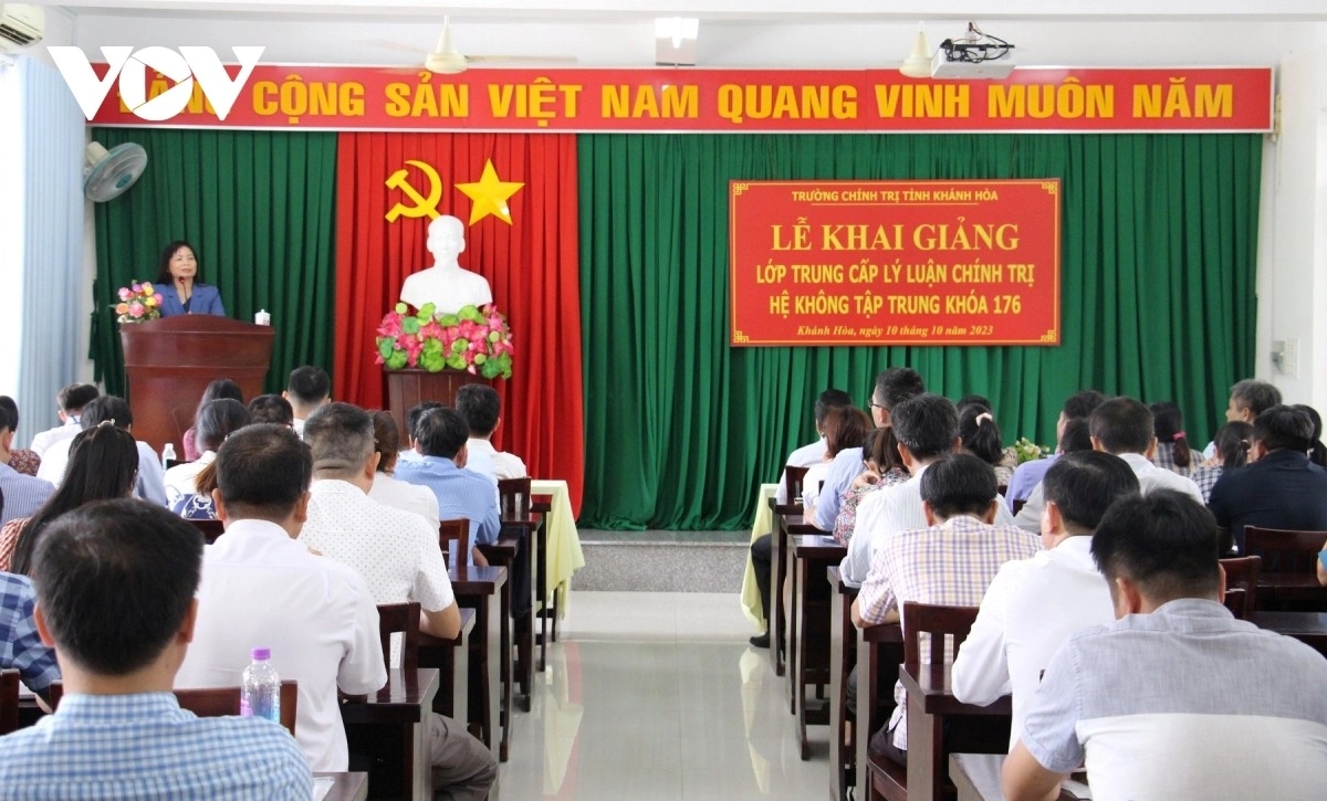 Khánh Hòa Khi chủ doanh nghiệp tư nhân đi học chính trị