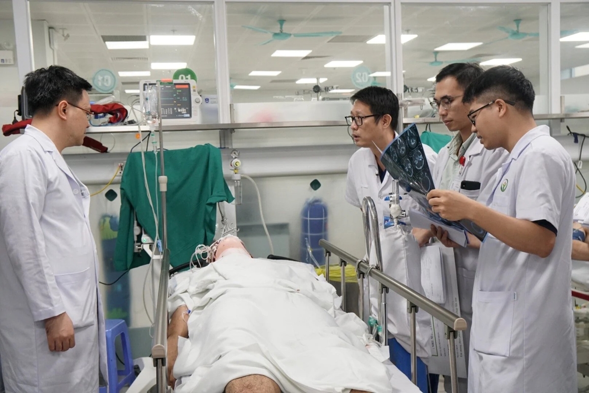 24 giờ trực cấp cứu tại bệnh viện ngoại khoa lớn nhất cả nước