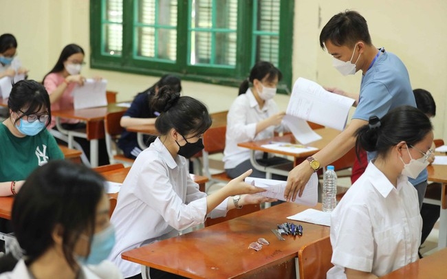 Nóng Hà Nội chốt môn thi vào lớp 10 năm học 2024-2025