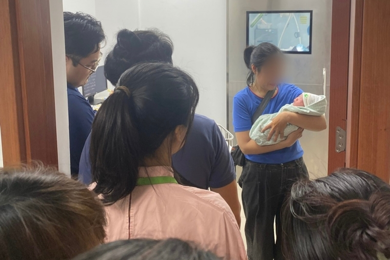 Vụ bé gái 12 tuổi ở Hà Nội mang thai, sinh con lấy mẫu AND của đứa trẻ