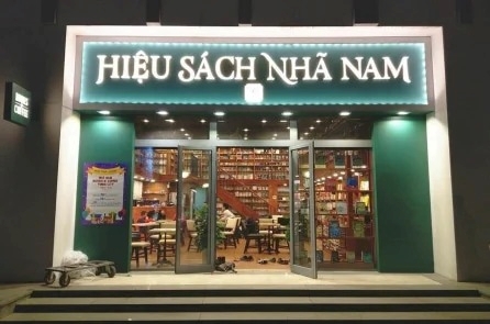 Ồn ào quấy rối nữ nhân viên khiến nhiều người quay lưng với nhà sách Nhã Nam