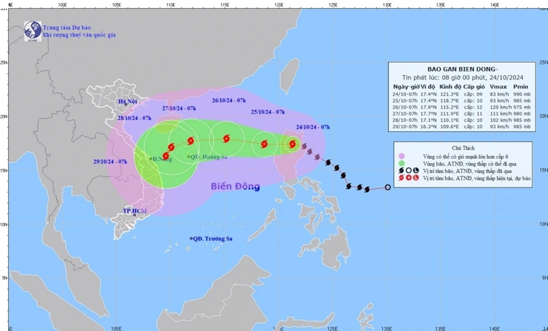 Bão Trà Mi giật cấp 11 đang áp sát Biển Đông