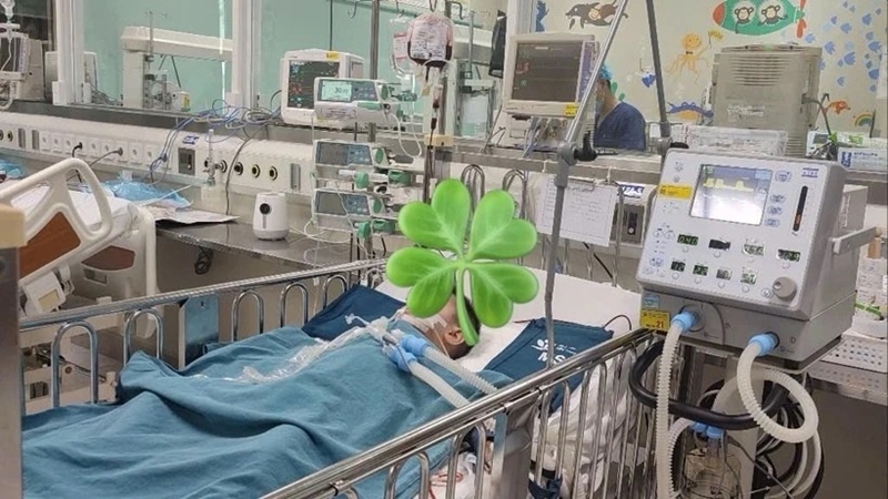 Thông tin mới về sức khỏe của bệnh nhi trong vụ nộp đủ tiền mới cấp cứu
