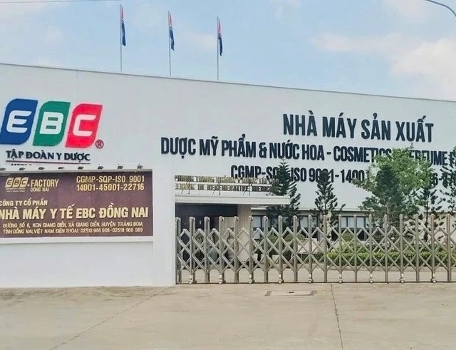 Chân dung nhà sản xuất loạt mỹ phẩm cho công ty chồng Đoàn Di Băng bán