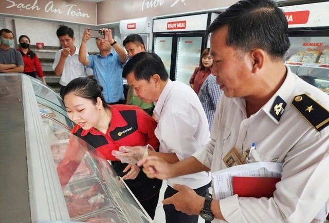 Vụ Công ty C P bị tố bán thịt bẩn  Còn nhiều hình ảnh chưa công bố