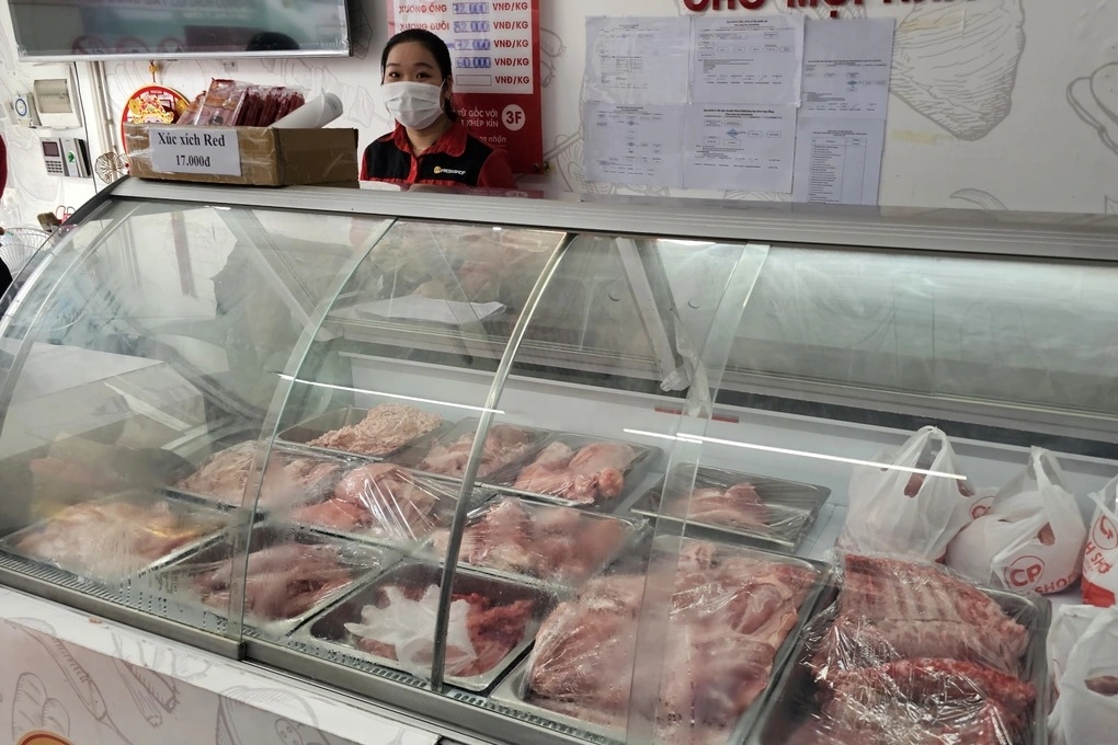Vụ Công ty C P bị tố bán heo bệnh Chi cục Thú y vùng 7 lấy mẫu xét nghiệm