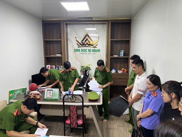 Khám xét công ty Đông Dược Nữ Hoàng