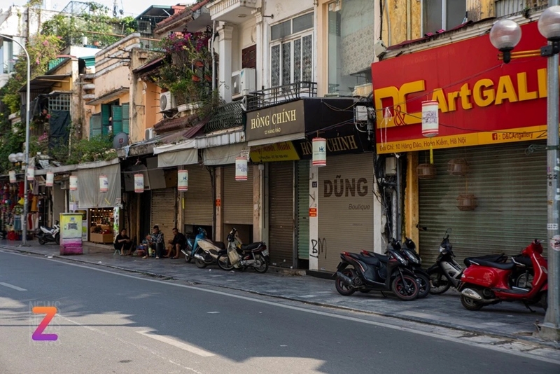 Cảnh hiếm thấy ở phố cổ Hà Nội