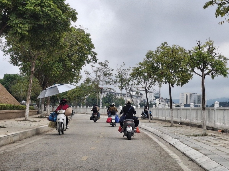Vạch trần thủ đoạn buôn lậu qua cửa khẩu Lào Cai [Bài 3] Hàng lậu thông chốt luồn sâu vào nội địa