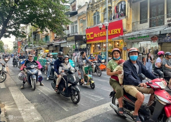 8 năm thực hiện chủ trương cấm xe máy ở Hà Nội
