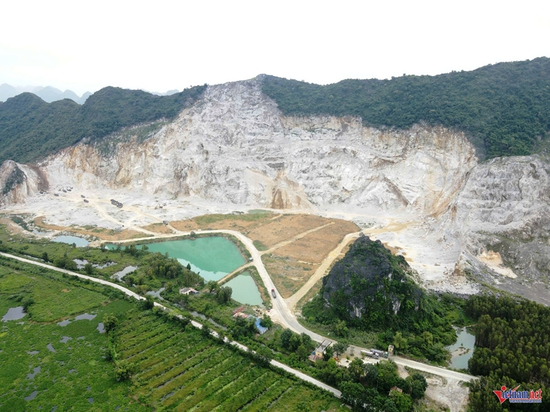 Cận cảnh mỏ đá do tập đoàn lớn khai thác ở Ninh Bình bị yêu cầu rà soát, xử lý