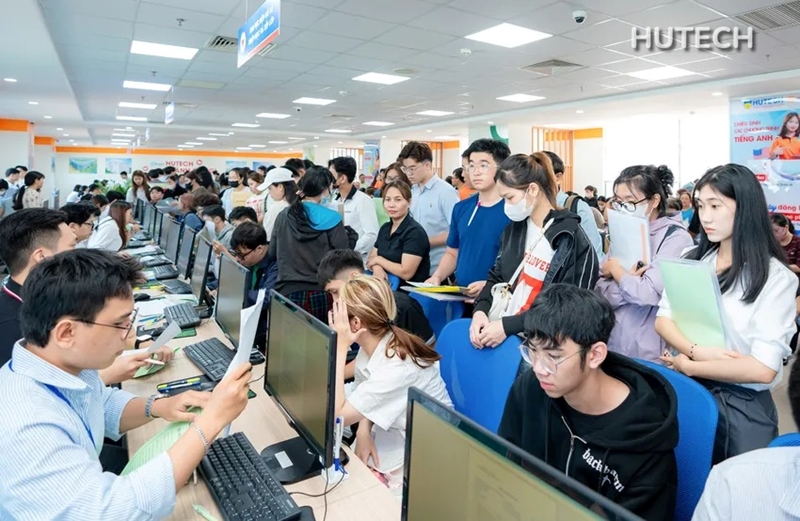 Từ sáng nay, thí sinh bắt đầu xác nhận nhập học sau khi trúng tuyển đại học