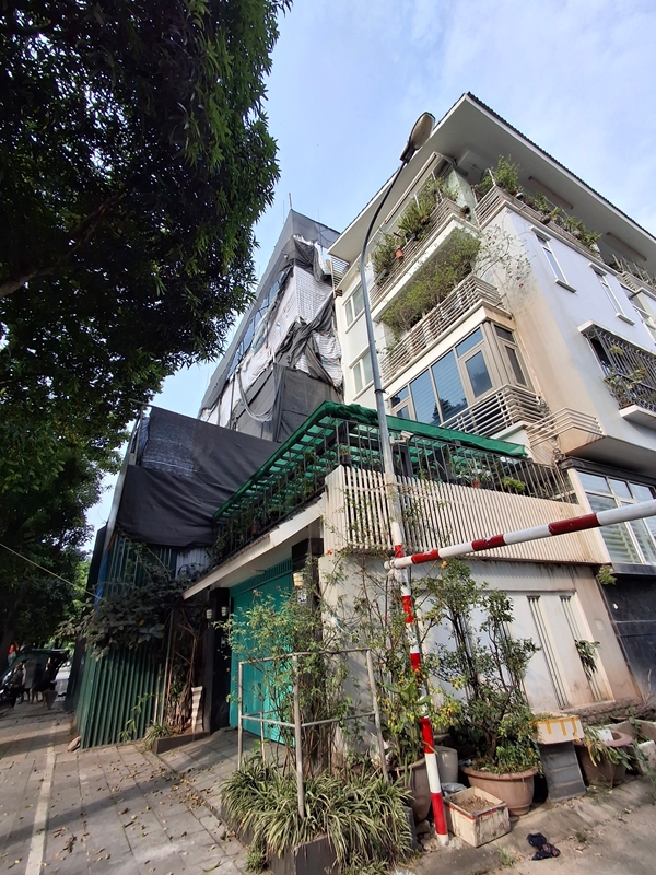 Cầu Giấy Cộng đồng, người dân thông tin căn nhà số 101 Khúc Thừa Dụ xây dựng không phù hợp quy hoạch, cần kiểm tra đảm bảo công tác quản lý