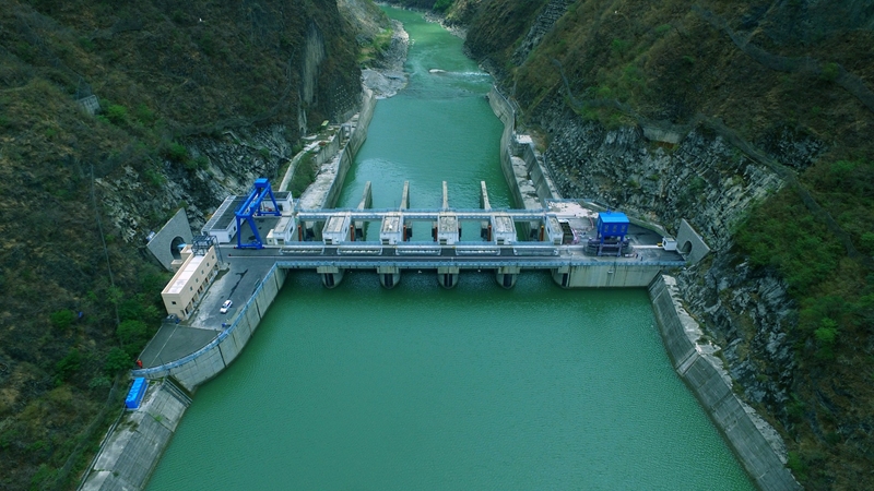 Chiêm ngưỡng con đập quái vật cao nhất thế giới, hơn tháp Eiffel 5 mét