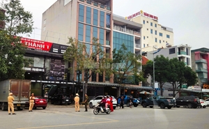 Nhiều cảnh sát phong tỏa, xuất hiện tại nhà 1 doanh nhân có tiếng ở Thanh Hóa