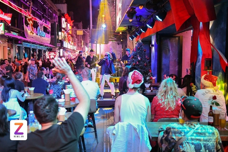 Tiếc cho phố Tây Bùi Viện