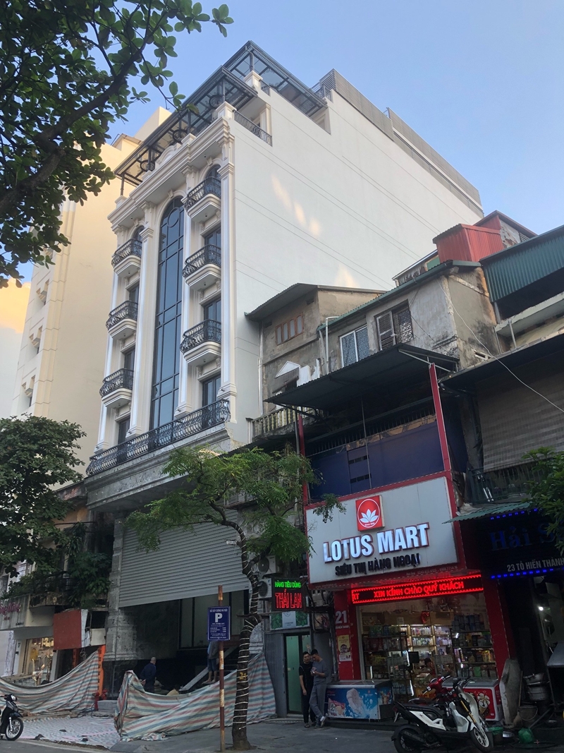 Phường Hai Bà Trưng Hà Nội  Nhiều tuyến phố lâu năm xuất hiện công trình có dấu hiệu “vượt tầng”, cần được kiểm tra đảm bảo công tác quản lý