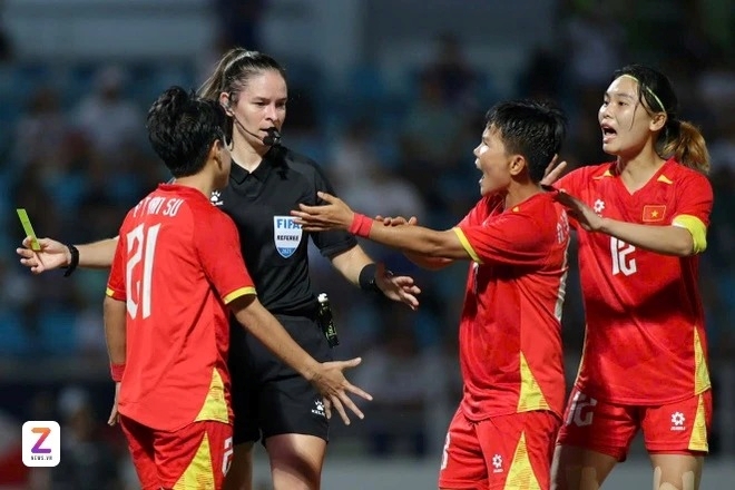 Vì sao tuyển nữ Việt Nam không khiếu nại trọng tài người Lào