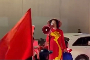 Triệu tập người phụ nữ hô hào đám đông đua xe sau trận thắng của U23 Việt Nam