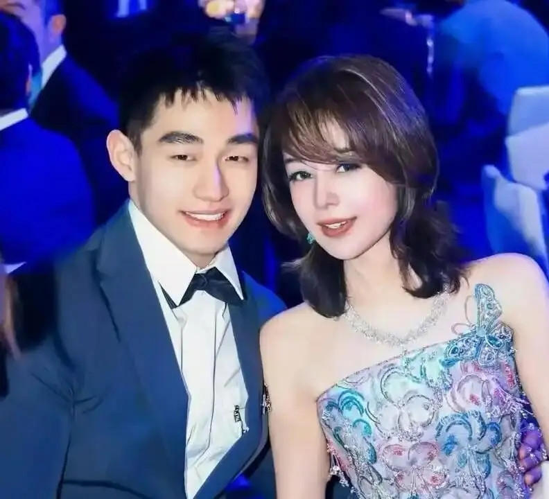 Nữ đại gia U60 yêu sinh viên 26 tuổi, tặng gần 200 tỷ đồng gây xôn xao