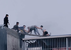 Chia sẻ của chàng rể phá mái tôn cứu người thân trong vụ cháy nhà ở Lĩnh Nam