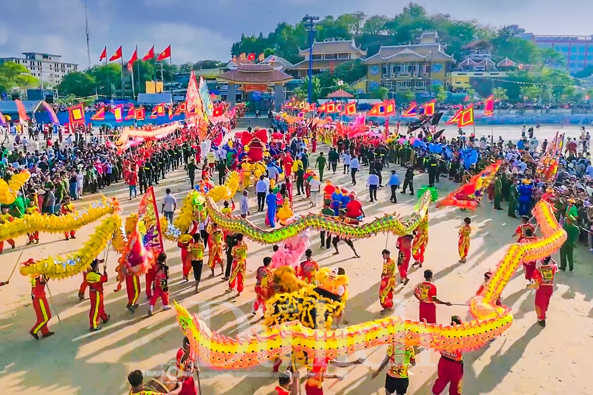 Trẩy hội Dinh cô Long Hải, khám phá nghi thức rước Cô độc đáo