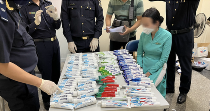 Ai đã bỏ ma tuý vào vali đưa 4 tiếp viên Vietnam Airlines xách về Việt Nam