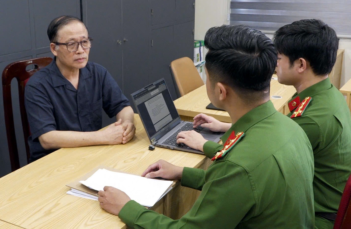 Ông chủ Bảo Tín Minh Châu khai gì về việc chỉ đạo con