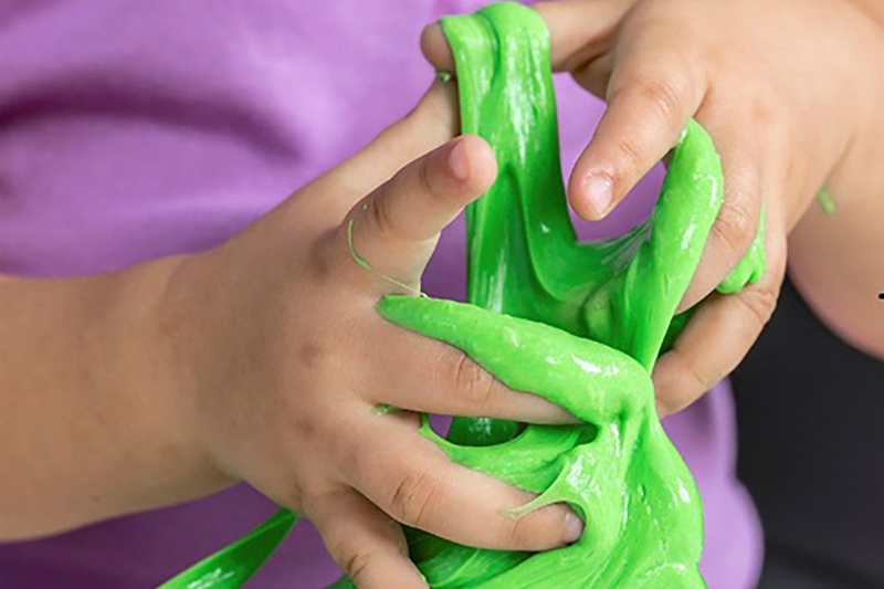 Chất nhờn ma quái slime Khi đồ chơi hóa thành mối nguy