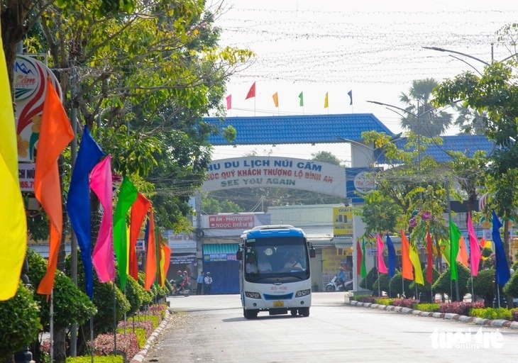 Hàng loạt sai phạm tại Ban quản lý khu du lịch quốc gia Núi Sam và Núi Cấm