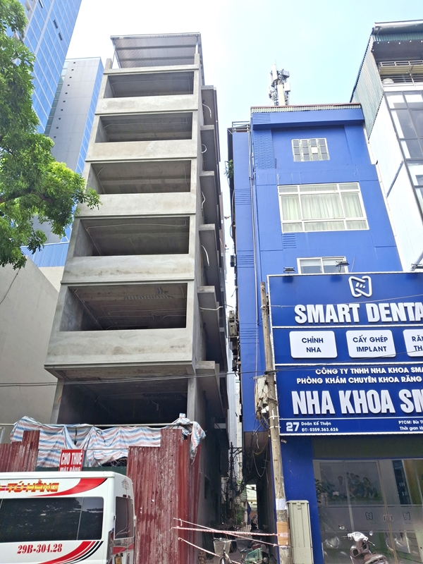 Hà Nội Để xảy ra nhiều ngôi nhà có dấu hiệu không phù hợp quy hoạch tại phường Phú Diễn, trách nhiệm quản lý cần được làm rõ