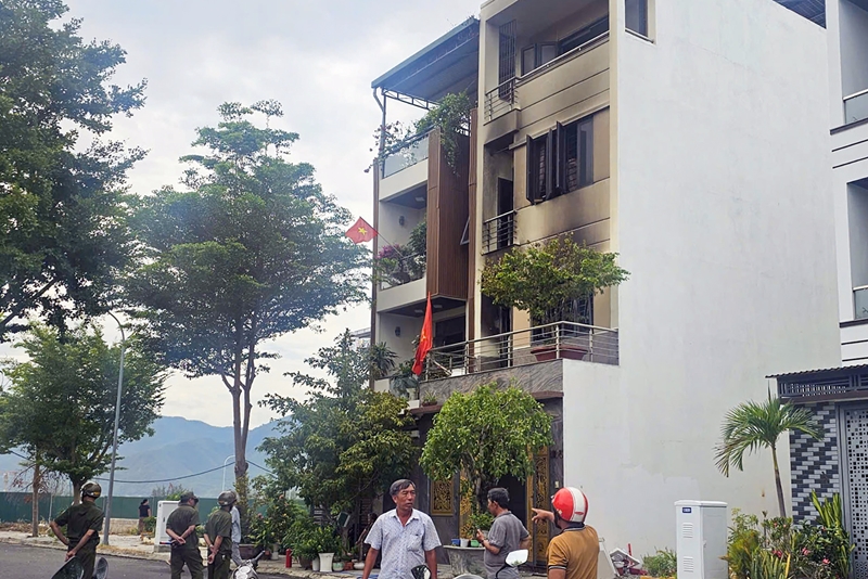 Vụ cháy nhà khiến mẹ chồng, con dâu tử vong Nghi do sạc điện thoại