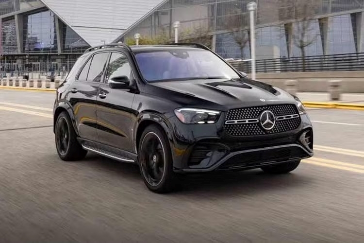 Triệu hồi gần 24 000 xe Mercedes-Benz GLE nguy cơ rò rỉ nhiên liệu