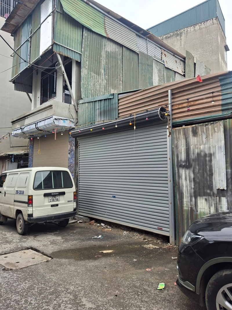 Hà Nội Thực trạng công tác quản lý đất đai, “quây tôn” xây dựng trên đất nông nghiệp ở phường Khương Đình